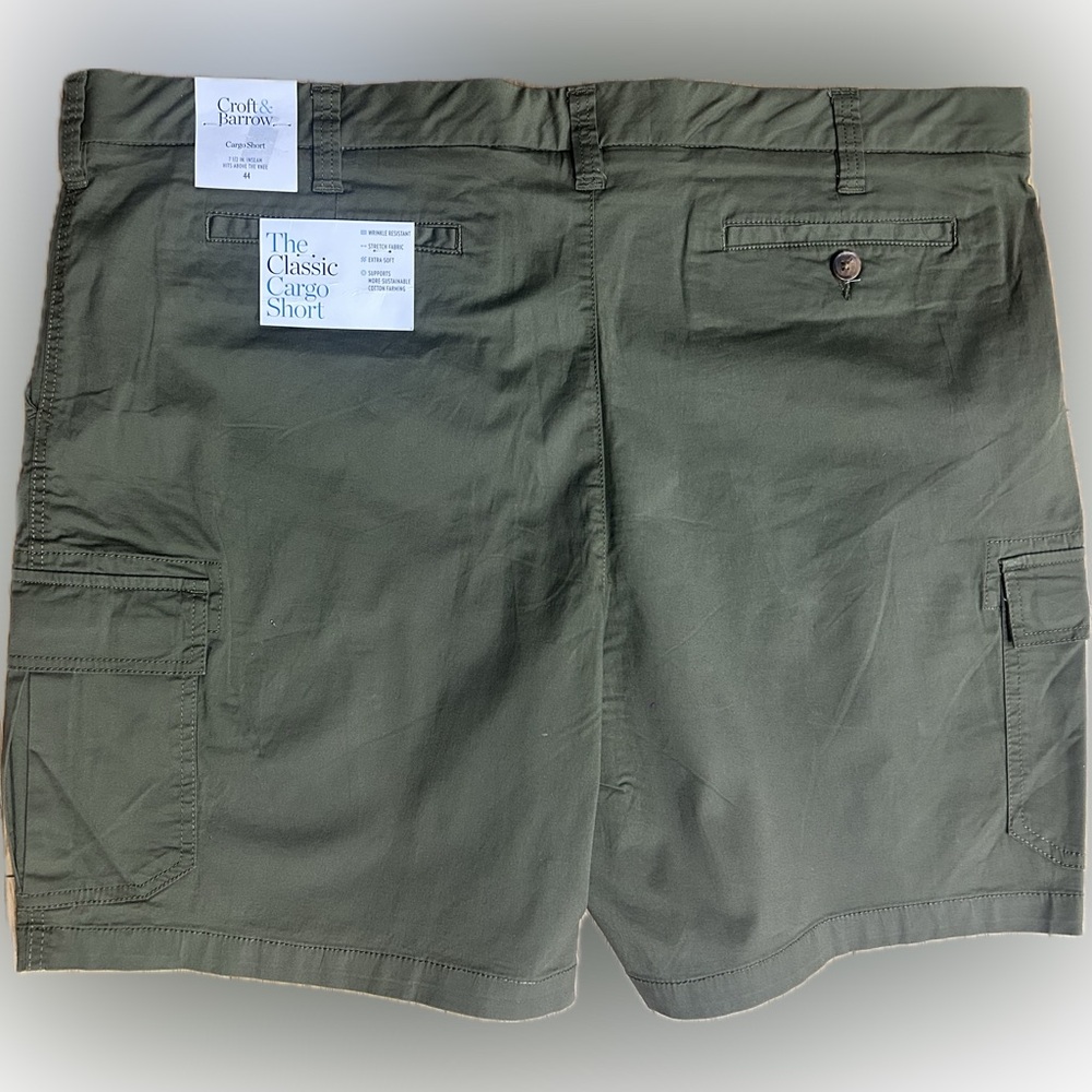 NWT Men’s Croft & Barrow SZ 44 olive green cargo shorts/waist 44”-46” - Picture 2 of 6
